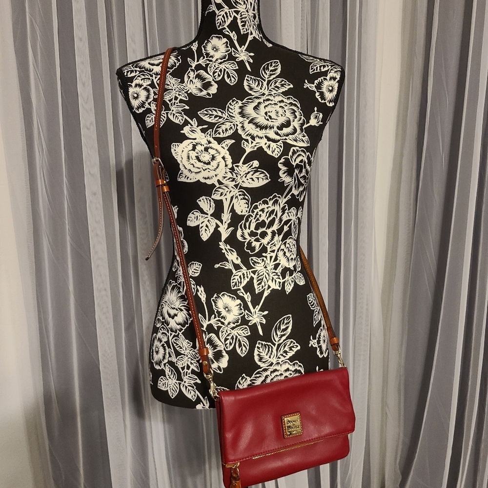 Dooney & Bourke leather crossbody - Picture 2 of 6